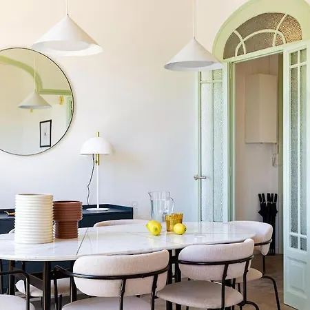 Lovely In Plaza Espana - Fira Montjuic Apartamento *